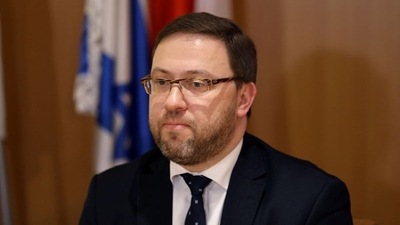 Polish ambassador Bartosz Cichocki says a Ukrainian no-fly zone would end war quicker.&nbsp; (REUTERS)