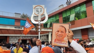 The counting of votes began at 8 am and will continue till the final results. (HT Photo/Deepak Gupta)