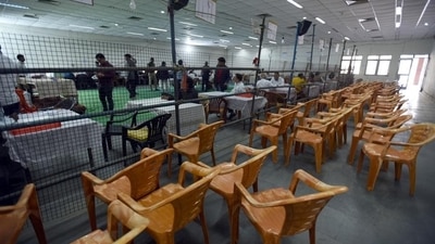 Preparations are underway for the counting of votes on March 10, at the wholesale flower market in Noida’s Sector 88 on Tuesday. (Sunil Ghosh/HT) Preparations are underway for the counting of votes on March 10, at the wholesale flower market in Noida’s Sector 88 on Tuesday. (Sunil Ghosh/HT)