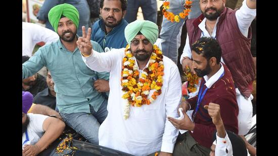 Kuljeet Singh Randhawa, who won from Dera Bassi, during his road show in Mohali on Thursday. (HT Photo)