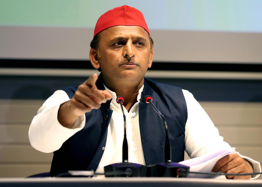 Samajwadi Party (SP) chief Akhilesh Yadav addresses a joint press conference over the EVM security issue at the party office, in Lucknow on Tuesday. (ANI) (HT_PRINT) Samajwadi Party (SP) chief Akhilesh Yadav addresses a joint press conference over the EVM security issue at the party office, in Lucknow on Tuesday. (ANI) (HT_PRINT)