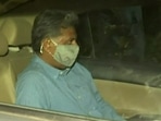 Congress leader Manish Tewari arrives at Ghulam Nabi Azad's residence.(Twitter/ANI) Congress leader Manish Tewari arrives at Ghulam Nabi Azad's residence.(Twitter/ANI)