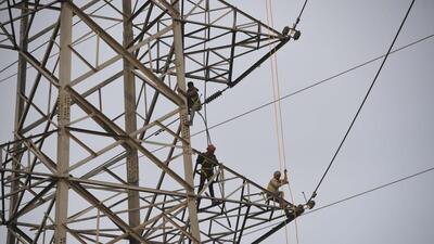 Officials from the state energy department said that the substations would come up at Velgaon (Palghar), Kalwa and Pimpalgaon (Nashik) and each of them would add 500 MW transmission capacity to Mumbai (HT Photo) Officials from the state energy department said that the substations would come up at Velgaon (Palghar), Kalwa and Pimpalgaon (Nashik) and each of them would add 500 MW transmission capacity to Mumbai (HT Photo)