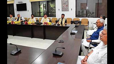 Chief minster Nitish Kumar meets newly elected JD(U) MLAs from Manipur in Patna on Friday. (Santosh Kumar/HT Photo) Chief minster Nitish Kumar meets newly elected JD(U) MLAs from Manipur in Patna on Friday. (Santosh Kumar/HT Photo)
