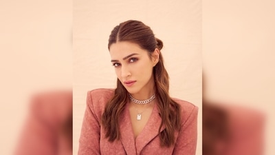 Kriti Sani picked this beautiful fit from the clothing line Hiro and costs, <span class='webrupee'>₹</span>15,500/- according to the official website of the brand. (Instagram/@sukritigrover) Kriti Sani picked this beautiful fit from the clothing line Hiro and costs, <span class='webrupee'>₹</span>15,500/- according to the official website of the brand. (Instagram/@sukritigrover)