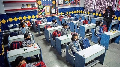 The number of enrolments in pre-primary classes across all schools stood at 248,340 in 2020-21. This was a reduction from the previous year when the number stood at 293,026. (Sanchit Khanna/HT) The number of enrolments in pre-primary classes across all schools stood at 248,340 in 2020-21. This was a reduction from the previous year when the number stood at 293,026. (Sanchit Khanna/HT)