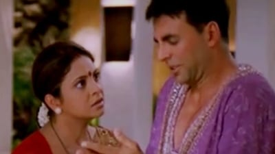 Shefali Shah and Akshay Kumar in a still from Waqt.
