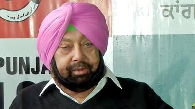 Amarinder also tweeted that he congratulated Sharma for his victory from Pathankot and discussed issues concerning Punjab that have to be taken up with the Central government. (HT File)
