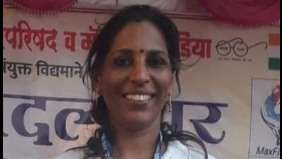 A grandmother now, Beena, could not pursue her dream of becoming an athlete due to lack of support, now, she made it possible through her dedication and regular practice. (HT Photo)