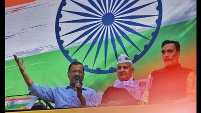 The AAP had tried its luck in Himachal Pradesh in the 2014 Lok Sabha elections by fielding former MP Rajan Sushant, who had jumped the BJP ship, from Kangra and Kamal Kanta Batra, the mother of Kargil war hero Captain Vikram Batra, from Hamirpur. (HT File Photo) The AAP had tried its luck in Himachal Pradesh in the 2014 Lok Sabha elections by fielding former MP Rajan Sushant, who had jumped the BJP ship, from Kangra and Kamal Kanta Batra, the mother of Kargil war hero Captain Vikram Batra, from Hamirpur. (HT File Photo)