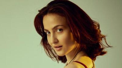 Actor Elli AvrRam made her acting debut with Mickey Virus in 2013. Actor Elli AvrRam made her acting debut with Mickey Virus in 2013.