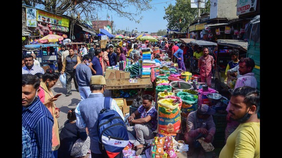 With less than a week to go for Holi, vendors at the market say sales this year are matching up to the pre-pandemic era. (Photo: Manish Rajput/HT)