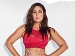 Kareena Kapoor kills it during Yoga routine by nailing Side Plank Variation: Read benefits of the difficult pose Kareena Kapoor kills it during Yoga routine by nailing Side Plank Variation: Read benefits of the difficult pose