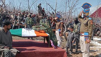 CRPF jawan Mukhtar Ahmad Dohi’s funeral procession in Jammu and Kashmir’s Shopian on Sunday. (HT Photo) CRPF jawan Mukhtar Ahmad Dohi’s funeral procession in Jammu and Kashmir’s Shopian on Sunday. (HT Photo)