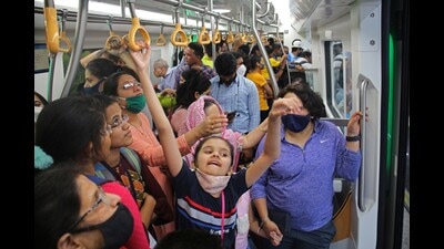 Pune Metro which started its operation on March 6, saw 2,06,600 people travelling in the last one week on two priority stretches – Vanaz to Garware college and Pimpri to Phugewadi. (HT PHOTO)