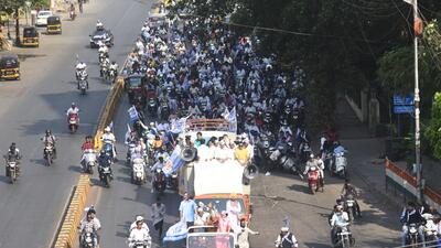 hThe party’s victory in the Punjab polls has given a boost to its activities in Maharashtra, with AAP taking out a rally covering about 18 kilometres from Chakala in the Western suburbs to Chaityabhoomi at Dadar to celebrate the Punjab win on Sunday. (Vijay Bate) hThe party’s victory in the Punjab polls has given a boost to its activities in Maharashtra, with AAP taking out a rally covering about 18 kilometres from Chakala in the Western suburbs to Chaityabhoomi at Dadar to celebrate the Punjab win on Sunday. (Vijay Bate)