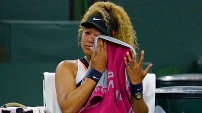 Naomi Osaka reacts to a comment from a spectator during her match against Veronika Kudermetova. (AP) Naomi Osaka reacts to a comment from a spectator during her match against Veronika Kudermetova. (AP)