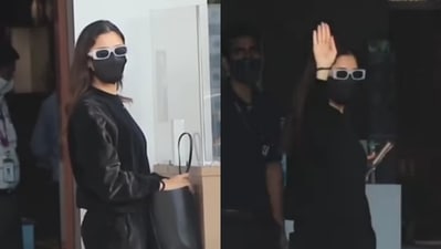 Alia Bhatt was clicked at the Mumbai Airport on Sunday morning. Alia Bhatt was clicked at the Mumbai Airport on Sunday morning.