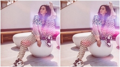 Shibani played muse to the fashion designer Dhruv Kapoor and picked a printed co-ord set from his wardrobe. (Instagram/@shibanidandekar)