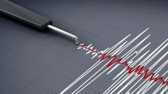 Earthquake of magnitude 6.7 hits off coast Indonesia's Sumatra island. (HT_PRINT)