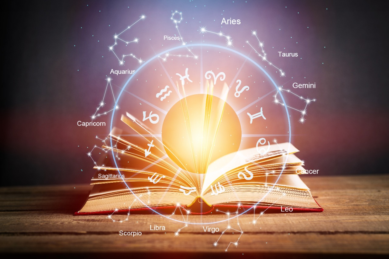 Read your daily astrological predictions tips on career, that will help you make right decisions for your growth.