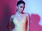 Kiara Advani is too gorgeous to handle in yellow strap dress with risqué slit for Awards night: See pics, video Kiara Advani is too gorgeous to handle in yellow strap dress with risqué slit for Awards night: See pics, video