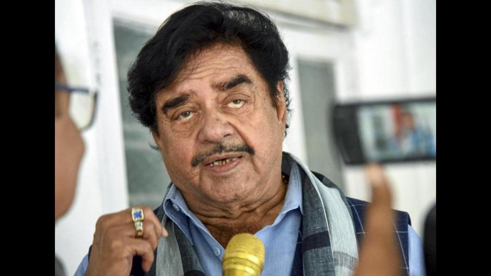 After TMC ticket for LS bypoll, Shatrughan hails Mamata; Cong says good ...