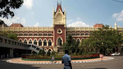 The Calcutta high court on Monday asked the special investigation team (SIT) of the Bengal government to complete its probe into the death of student leader Anis Khan within a month. (HT PHOTO.)