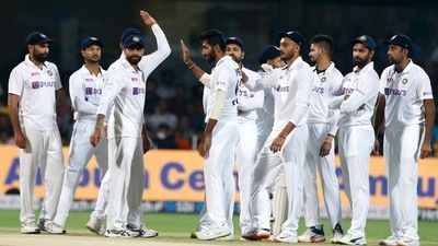 Indian players celebrate the dismissal of Sri Lanka's Lahiru Thirimanne in pink-ball game (ANI) Indian players celebrate the dismissal of Sri Lanka's Lahiru Thirimanne in pink-ball game (ANI)
