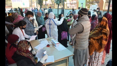 No Covid-19 death was reported in a day. It is for the first time this year and since the third wave struck. (HT file photo)