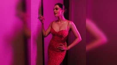 Taapsee Pannu kept her look chic by teaming it with statement diamond earrings and rings. (Instagram/@taapsee) Taapsee Pannu kept her look chic by teaming it with statement diamond earrings and rings. (Instagram/@taapsee)