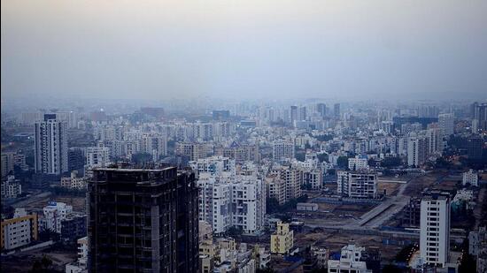 Factors like rapid urbanisation, industrialisation, growth of Information Technology (IT) parks, proximity to Mumbai and proposed ring road project have led to a spurt in buyers scouting for commercial properties, residential houses like flats and bungalows including land parcels as investment especially Mulshi. (HT PHOTO)