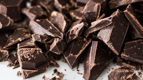 Dark chocolate: Dark chocolate has an enzyme called L-Arginine that improves the volume of sperm. Try to replace your sugary dessert with a piece of dark chocolate.(Unsplash)