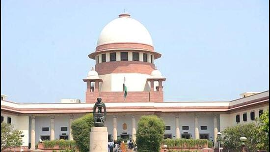“Order reserved,” said the bench comprising Justices L Nageswara Rao B R Gavai after hearing lawyers from both sides for almost one hour. (HT Photo)
