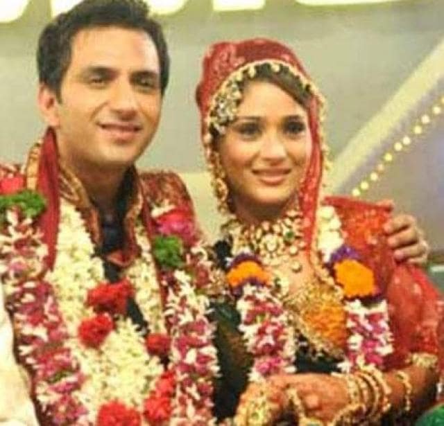 A picture from Sara Khan and Ali Mercchant's Bigg Boss 4 wedding.