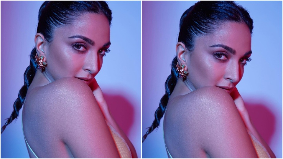 Kiara Advani's glam picks for the awards night. Kiara Advani's glam picks for the awards night. 