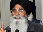 As the Union government has withdrawn its order which barred Sikh employees from performing duties at the airports while wearing ‘kirpan’, the SGPC on Monday hailed the move. On March 9, SGPC president Harjinder Singh Dhami had written to the Union civil aviation minister, stating that the March 4 order was an attack on Sikh rights. (HT File Photo) As the Union government has withdrawn its order which barred Sikh employees from performing duties at the airports while wearing ‘kirpan’, the SGPC on Monday hailed the move. On March 9, SGPC president Harjinder Singh Dhami had written to the Union civil aviation minister, stating that the March 4 order was an attack on Sikh rights. (HT File Photo)