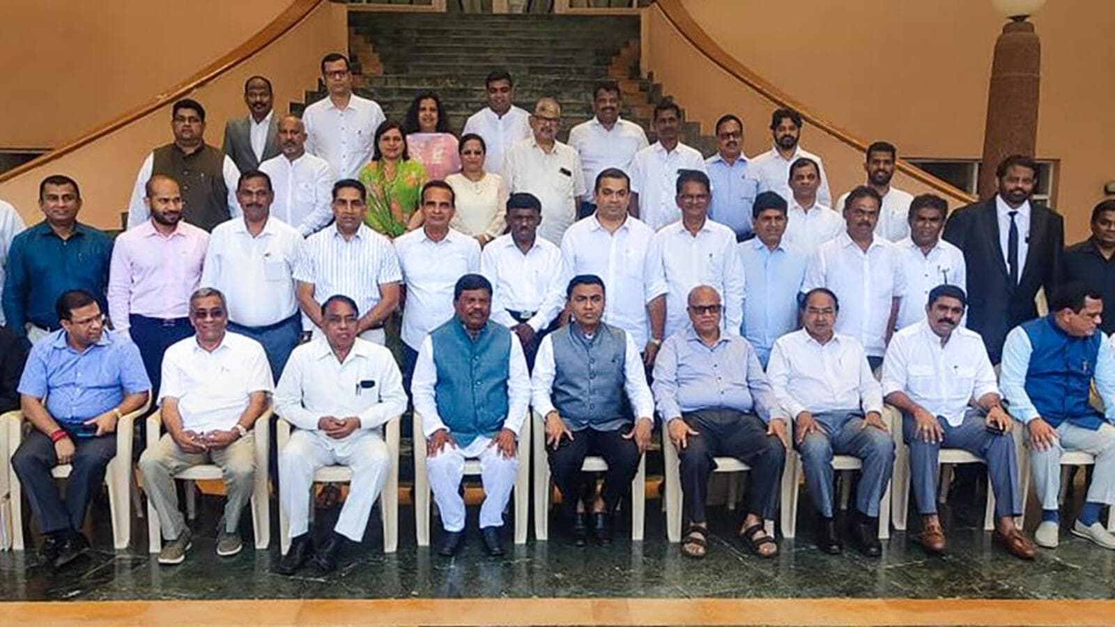 goa-mlas-take-oath-pramod-sawant-leaves-for-delhi-ahead-of-govt