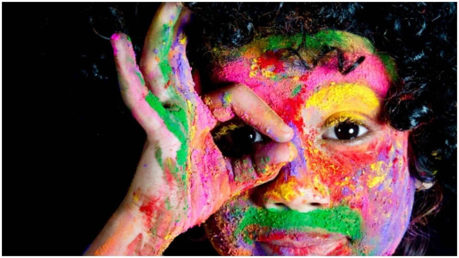 Holi 2022: How to protect your eyes from colour? Expert offers insights