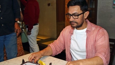 Bollywood actor Aamir Khan celebrated his 57th birthday at Taj Lands End, Bandra, in Mumbai on Monday. (ANI) Bollywood actor Aamir Khan celebrated his 57th birthday at Taj Lands End, Bandra, in Mumbai on Monday. (ANI)
