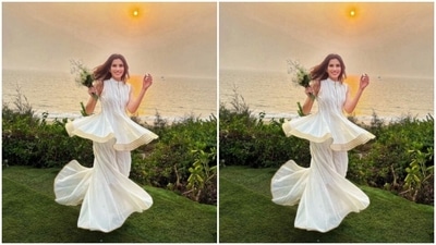 Sonnalli paired a sleeveless short kurta with a pair of white sharara. In the all-white attire, Sonnalli looked ethereal. (Instagram/@sonnalliseygall)