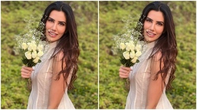 In nude eyeshadow, black eyeliner, mascara-laden eyelashes, drawn eyebrows, contoured cheeks and a shade of nude lipstick, Sonnalli aced the all-white look like a diva. (Instagram/@sonnalliseygall)