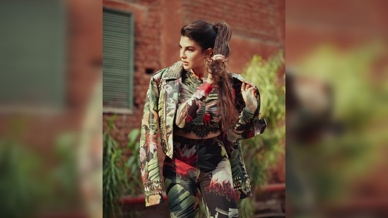 Jacqueline Fernandez teamed her outfit with a leather floral cropped biker jacket which costs <span class='webrupee'>₹</span>6,55,615.(Instagram/@jacquelinef143)