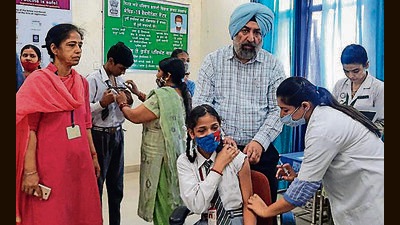 One Covid-induced casualty and two fresh coronavirus cases were reported in the district on Wednesday. (HT PHOTO ) One Covid-induced casualty and two fresh coronavirus cases were reported in the district on Wednesday. (HT PHOTO )
