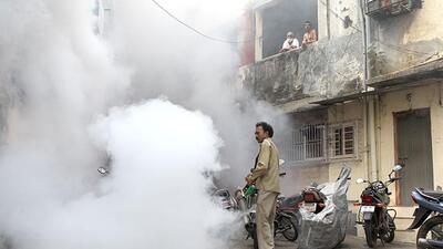 A senior public health official, on condition of anonymity, said under the new provisions, owners of domestic premises will have to pay ₹100 per container in which mosquito larvae are found, instead of ₹50/ container in the old regime. (Representative image/HT Archive) A senior public health official, on condition of anonymity, said under the new provisions, owners of domestic premises will have to pay ₹100 per container in which mosquito larvae are found, instead of ₹50/ container in the old regime. (Representative image/HT Archive)