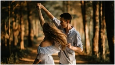 Expert points out four essential elements of a healthy relationship (Unsplash)