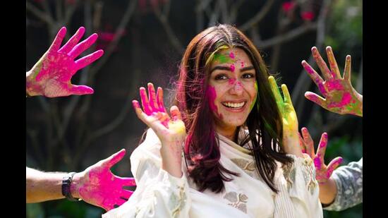 Mrunal Thakur: We make puranpolis at home on Holi