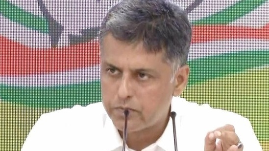Tewari tweeted congratulations to Mann and thanked him and the Aam Aadmi Party (AAP) - which routed the Congress in last month's election - for inviting him to the ceremony.(File photo)