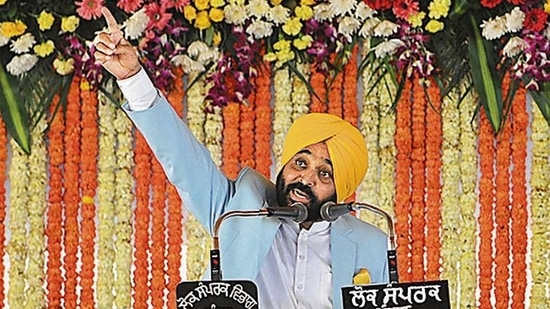 Aam Aadmi Party (AAP) leader Bhagwant Mann during the swearing-in ceremony as chief minister of Punjab at Khatkar Kalan village in Punjab, India on Wednesday, March 16, 2022. (Photo by Ravi Kumar/Hindustan Times)