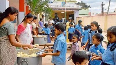 Before the change in rules, Moga was the only district which had a condition of experience. The PUNSUP has invited fresh tenders for transportation of mid-day meals to schools from godowns of foodgrain agencies. (HT File Photo/ Representational image) Before the change in rules, Moga was the only district which had a condition of experience. The PUNSUP has invited fresh tenders for transportation of mid-day meals to schools from godowns of foodgrain agencies. (HT File Photo/ Representational image)